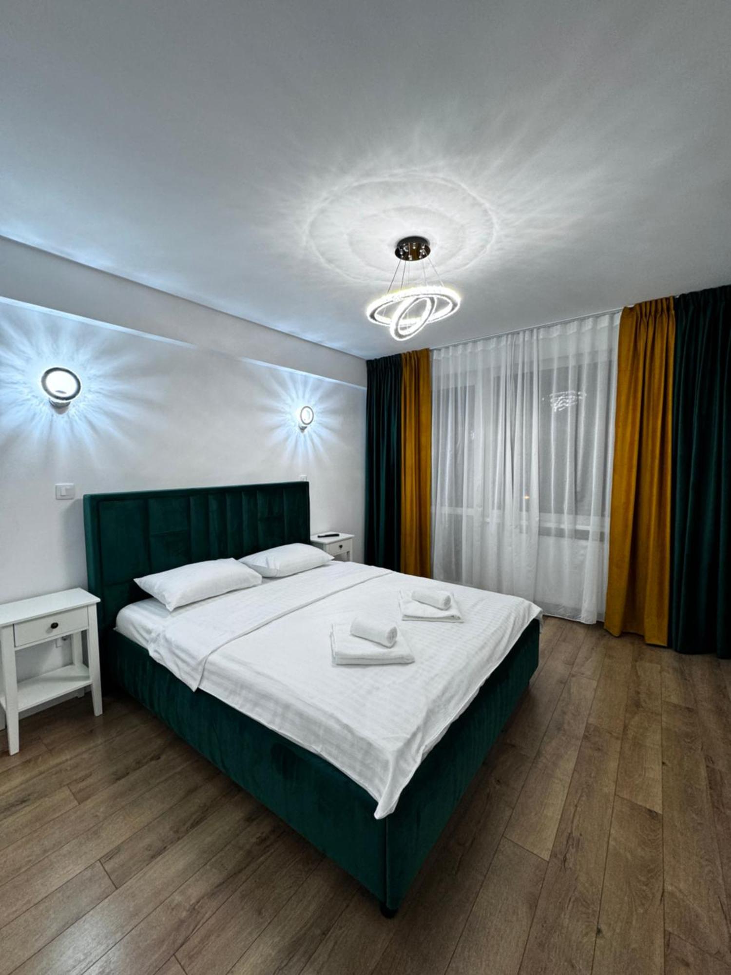 Apart City Center Брашов Екстериор снимка