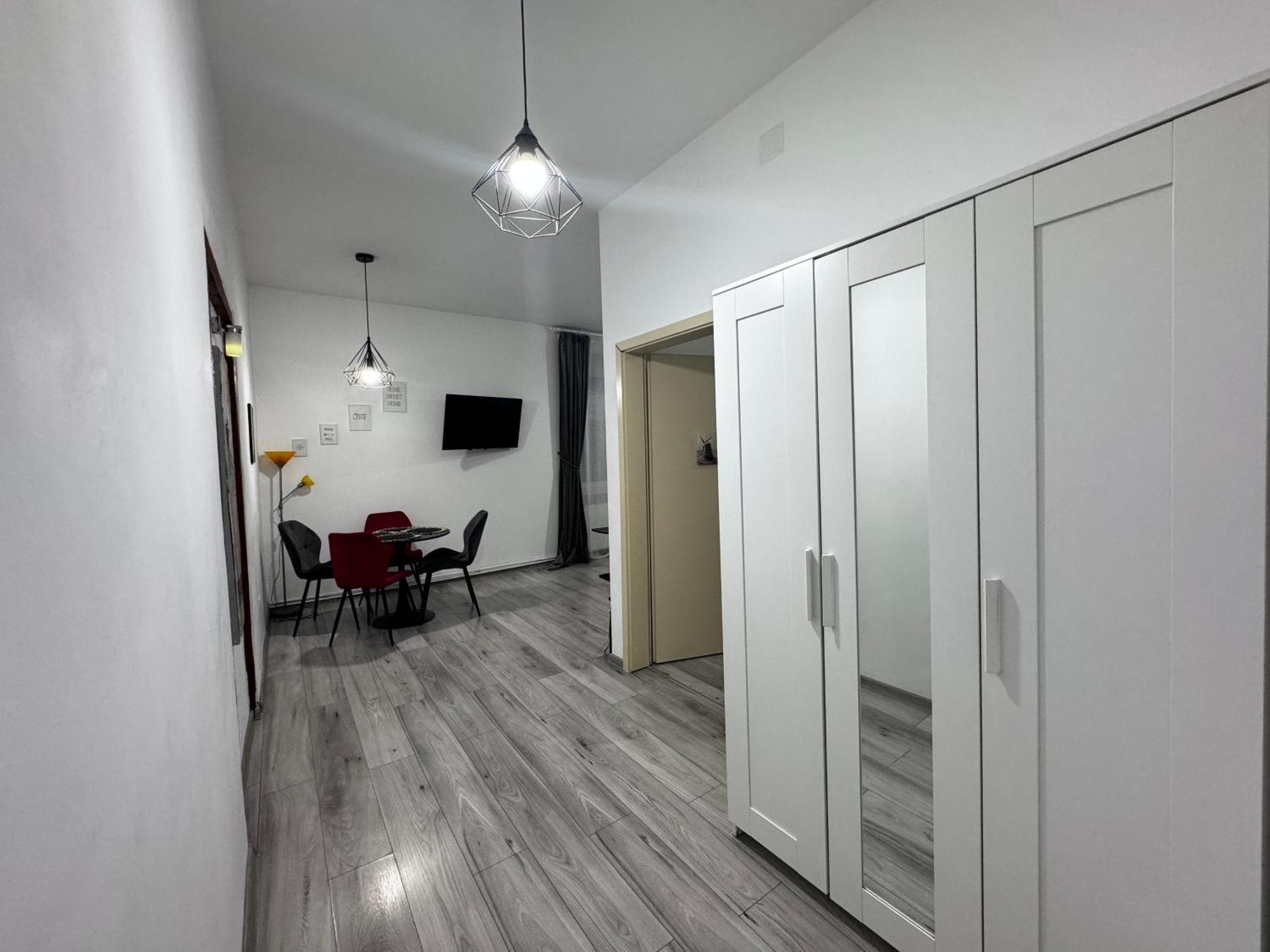Apart City Center Брашов Екстериор снимка
